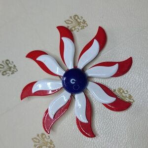 Large vintage 1970s enamel flower brooch red white blue